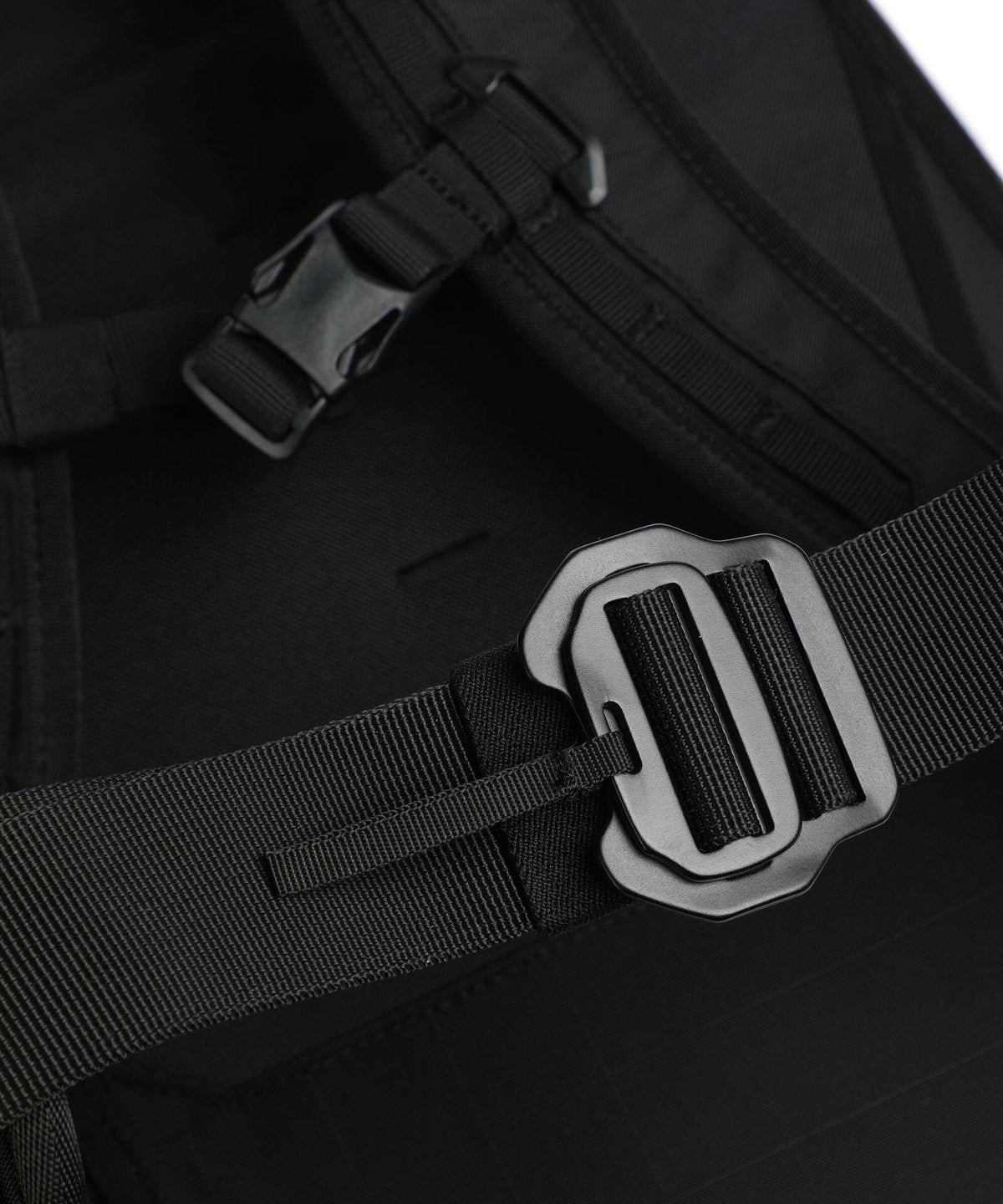 Db Backcountry 25 Backpack black out