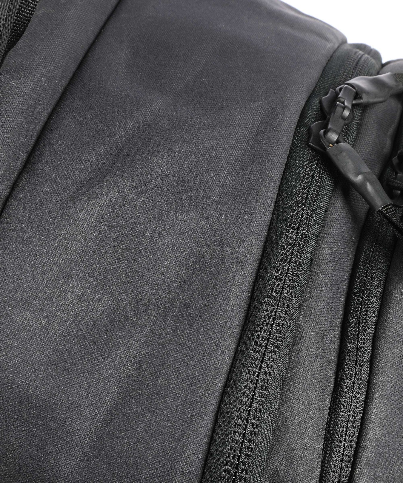 Thule Aion 40 Travel backpack black