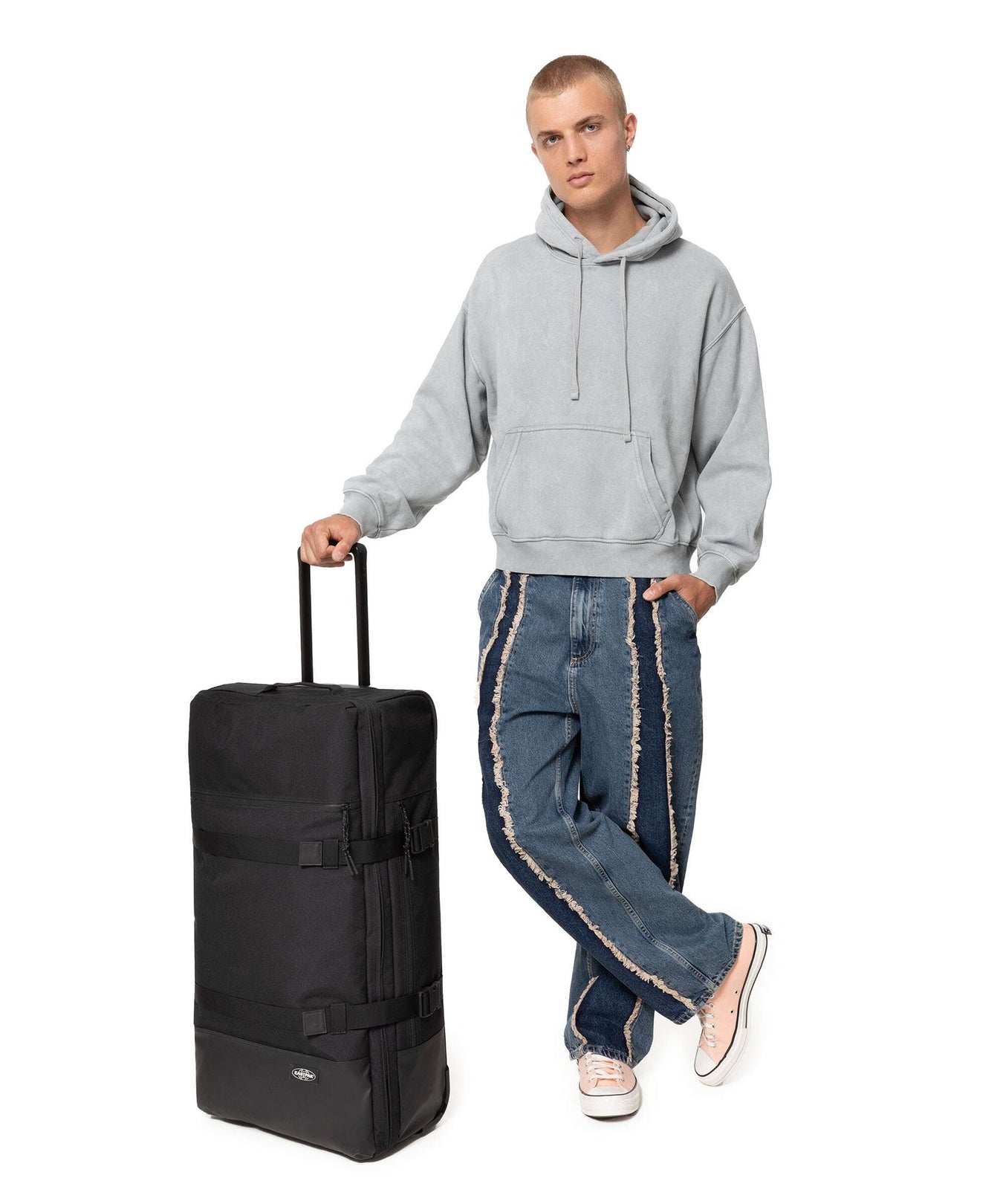 Eastpak Icon Travel'R L Travel bag with wheels on black