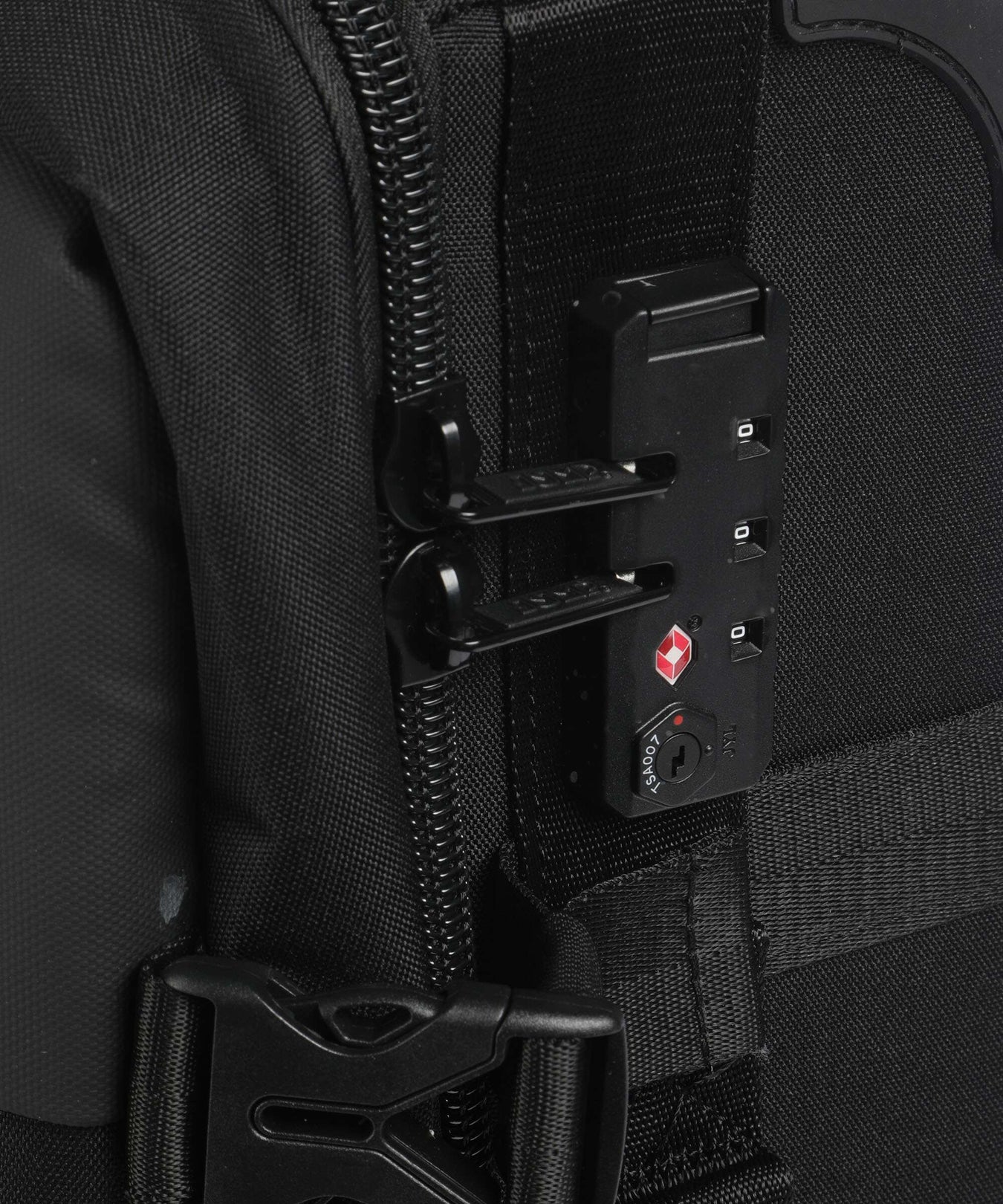 Jump Dunaa Travel bag with wheels noir/black