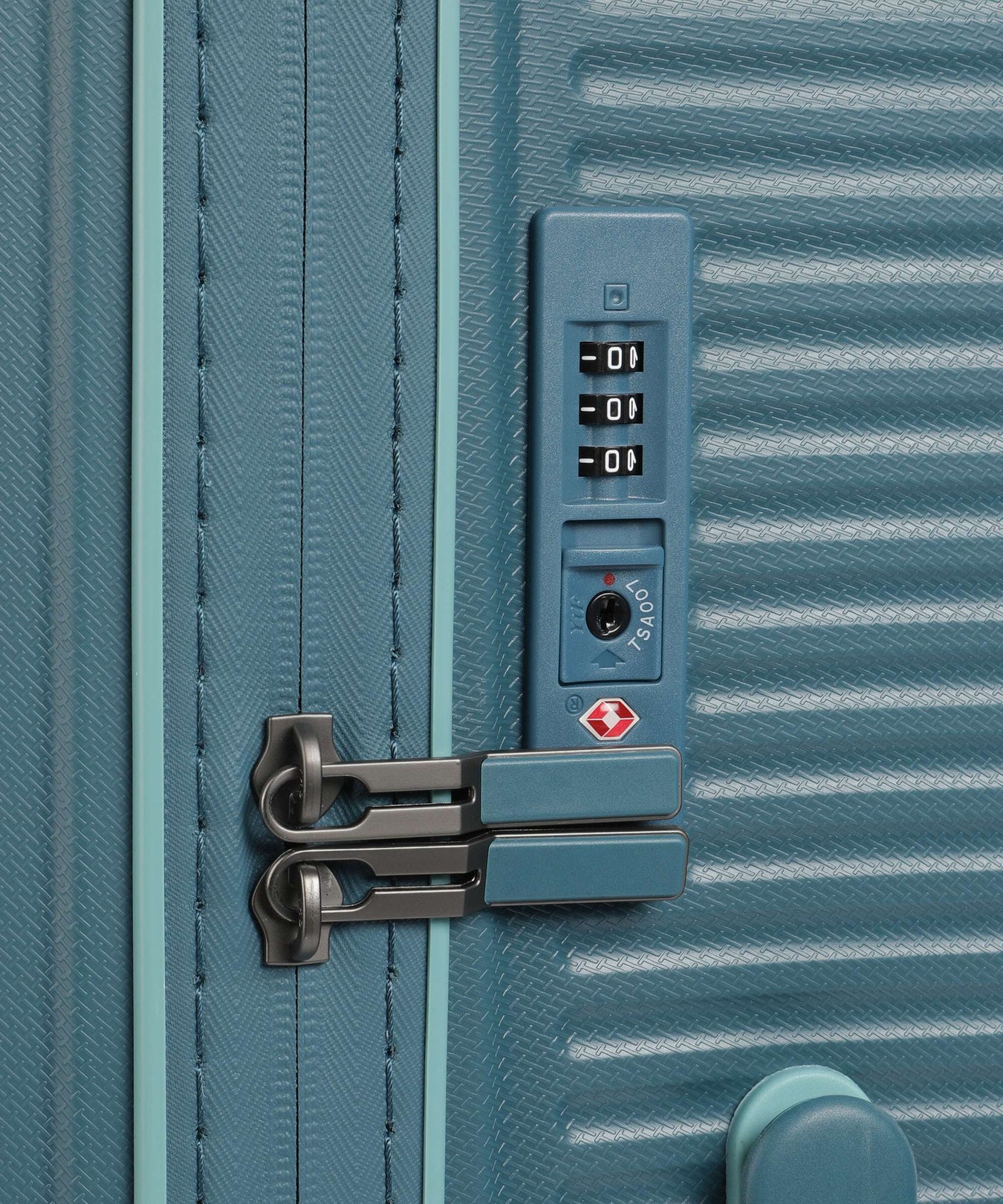 Travelite Roomer Spinner (4 wheels) aqua