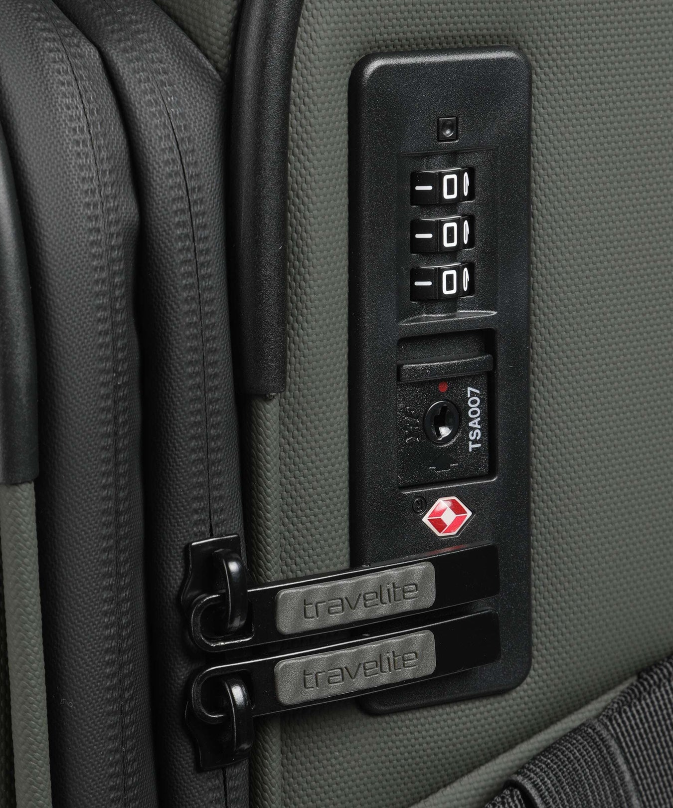 Travelite Briize Spinner (4 wheels) khaki