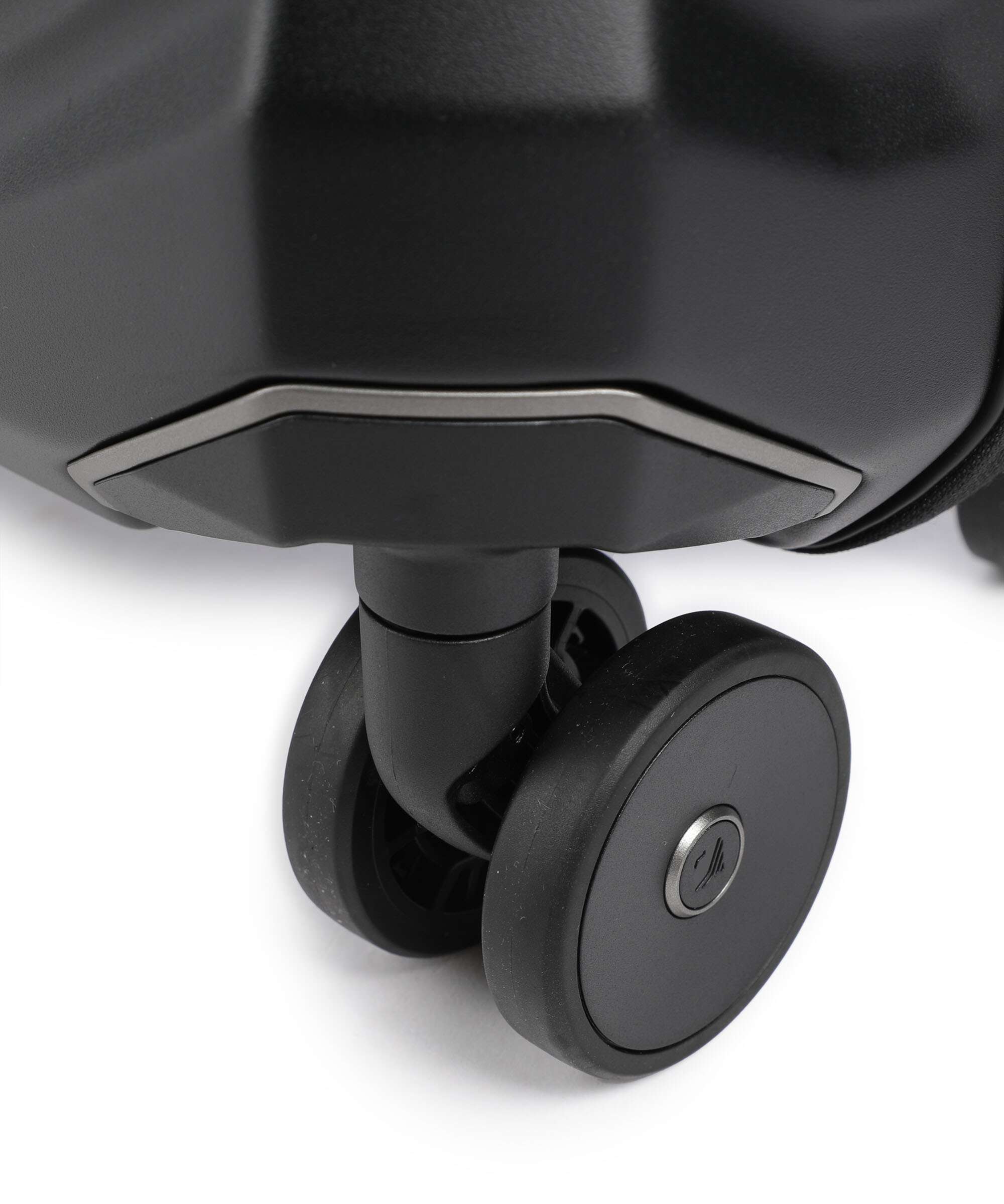 Travelite Millenium Spinner (4 wheels) black