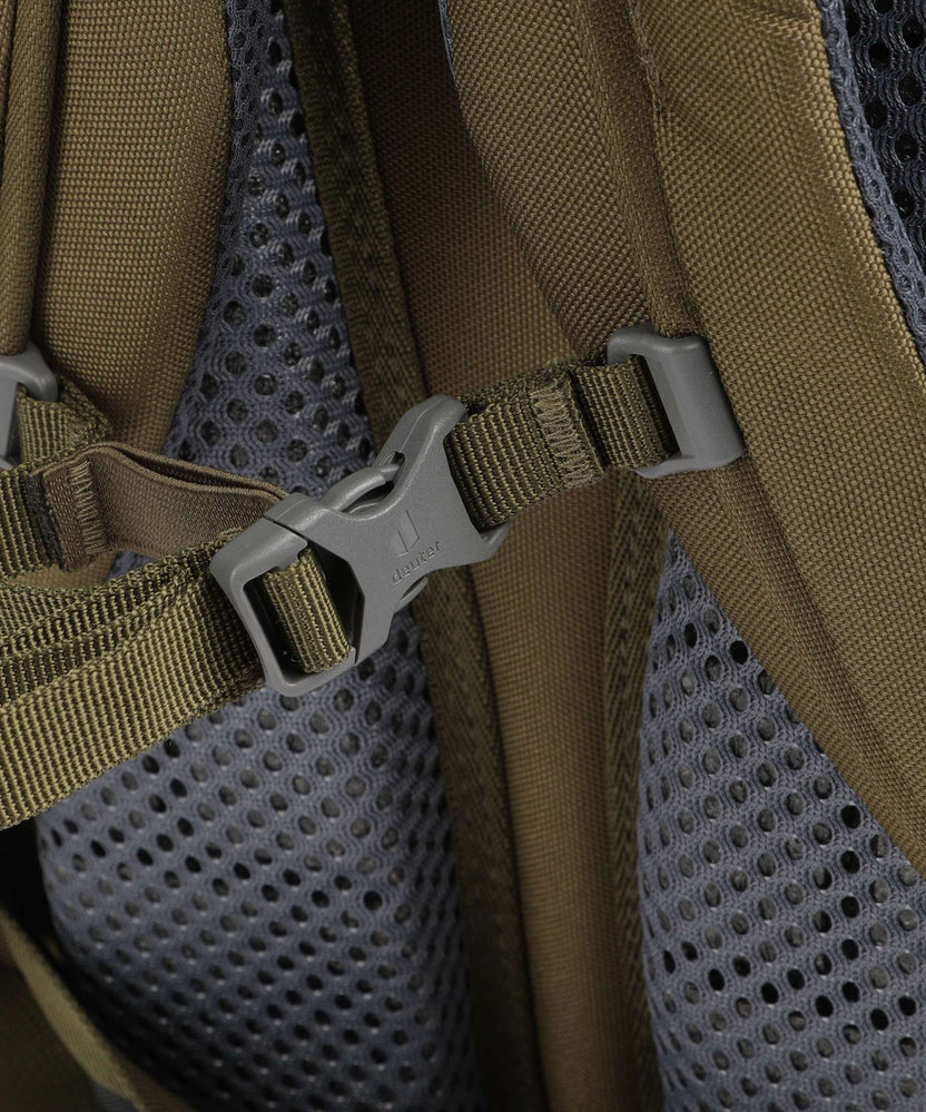 Deuter Giga Backpack kelp/nori