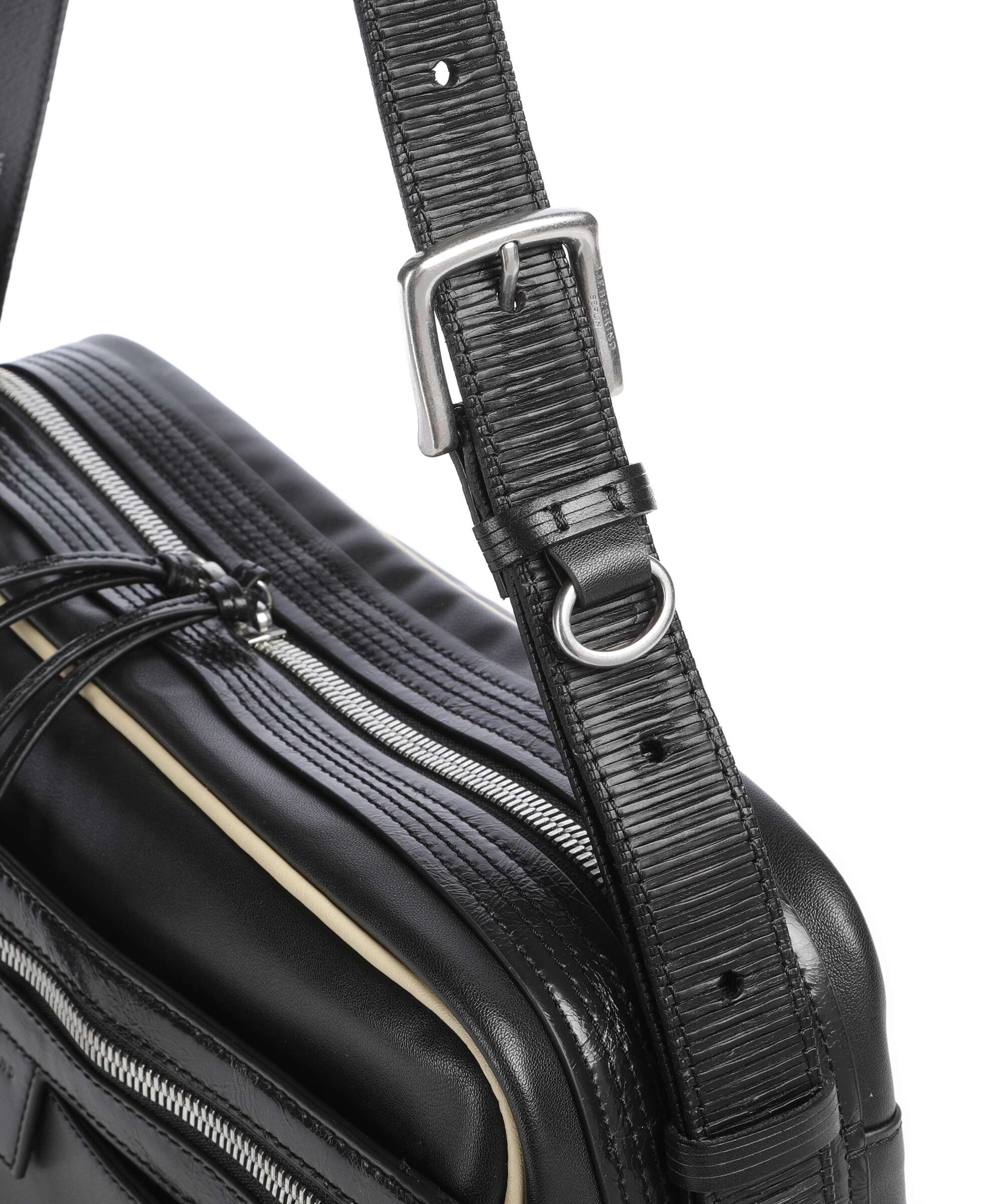 Liebeskind Juno Recycled Soft Calf M Shoulder bag black