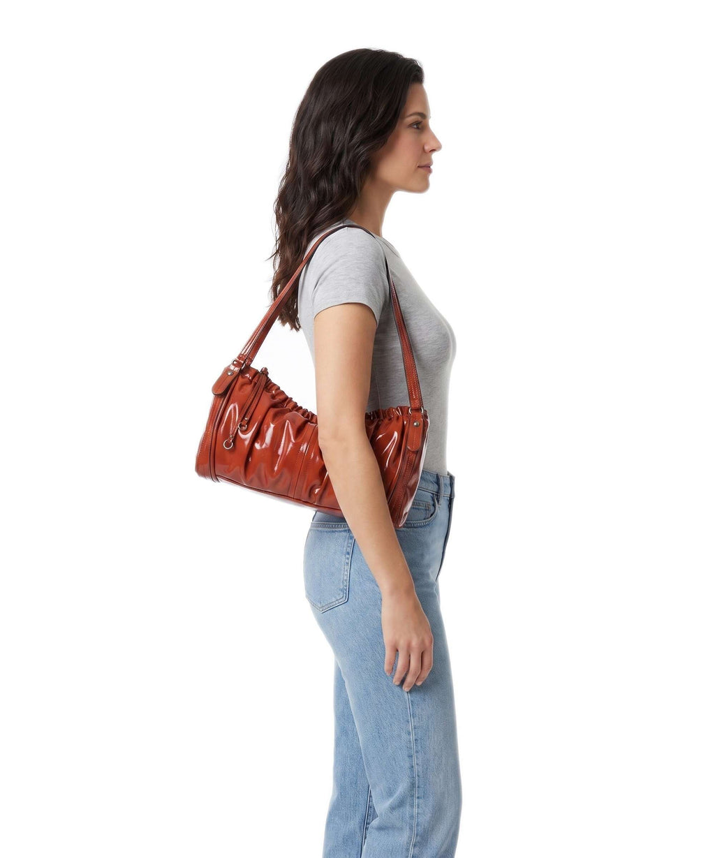 Liebeskind Faye Shiny M Shoulder bag red rock