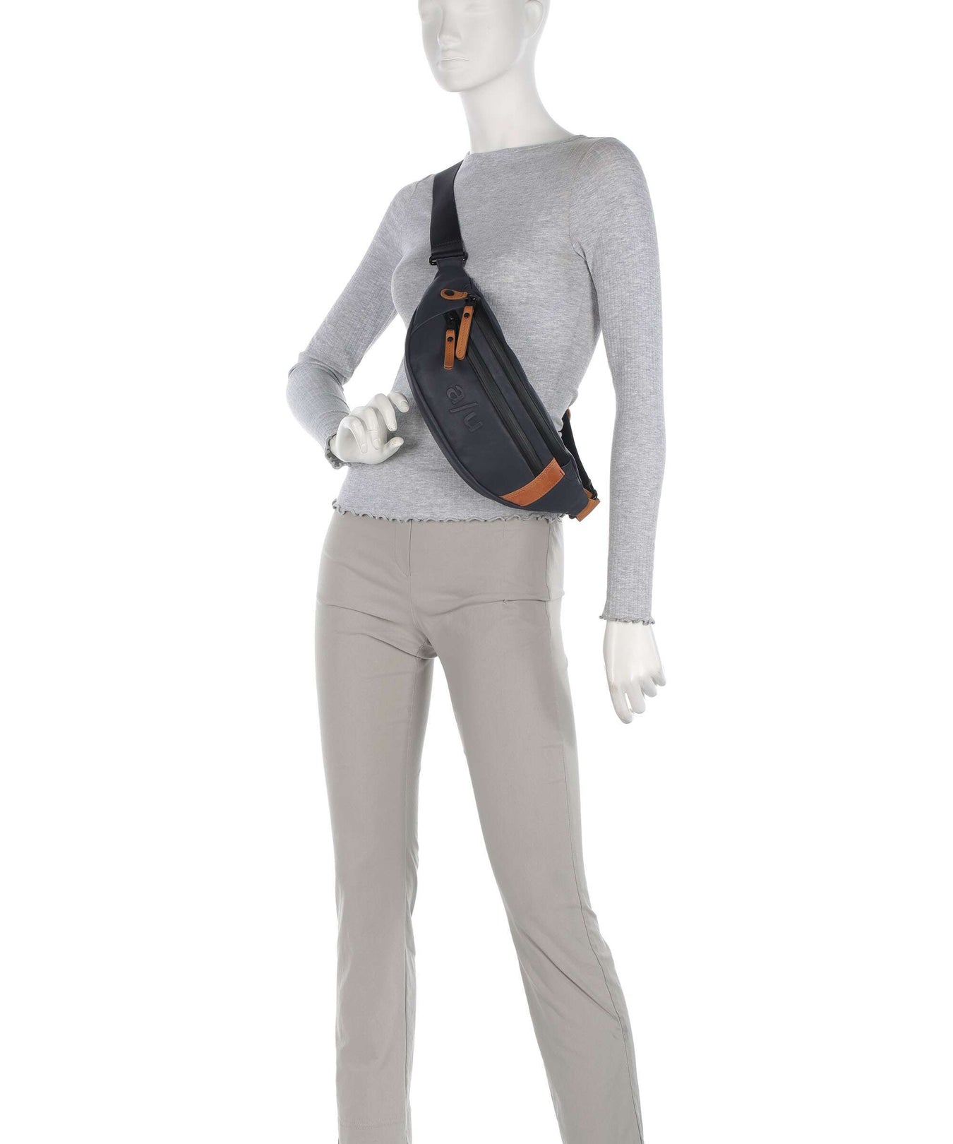 Aunts & Uncles Japan Ichikawa Fanny pack night blue