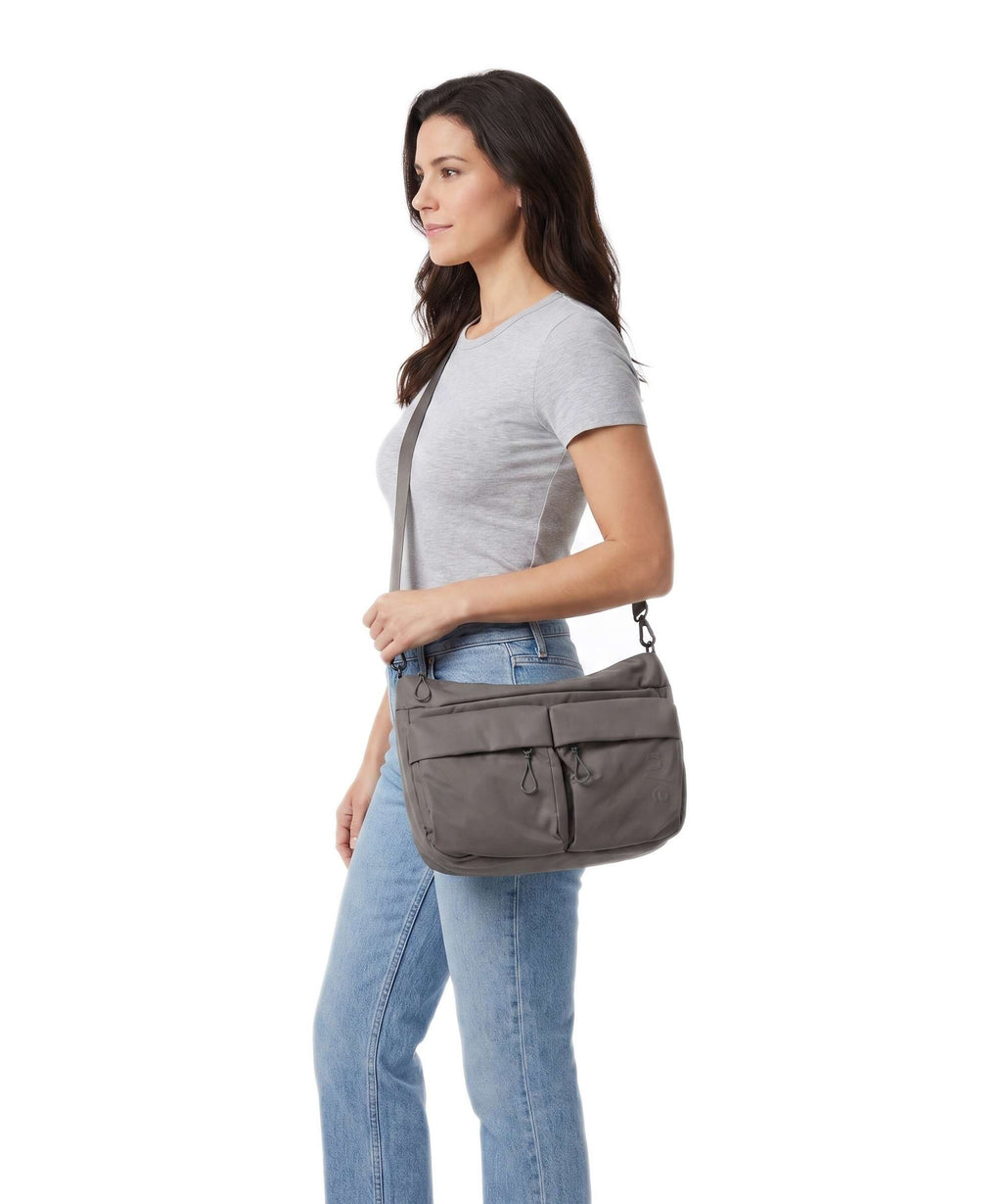 Aunts & Uncles Japan RE lite Omono Crossbody bag volcano grey