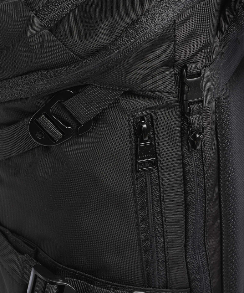 Doughnut Black Dynamic Backpack black