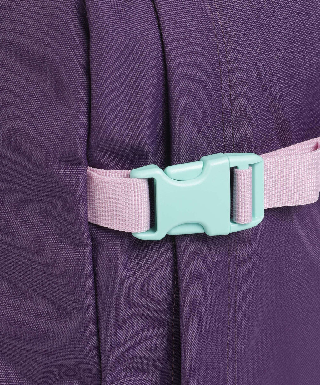 Cabin Zero Classic 44 Travel backpack midnight pruple