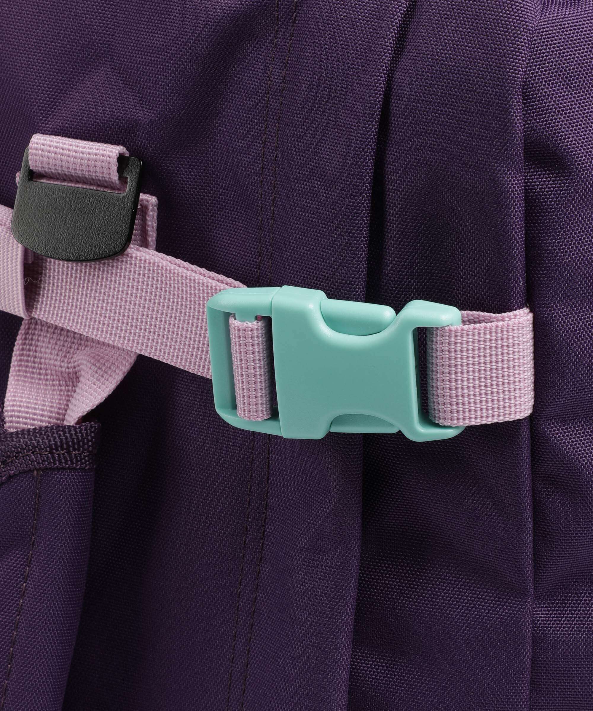 Cabin Zero Classic 28L Backpack midnight pruple