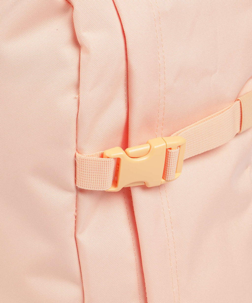 Cabin Zero Classic 44 Travel backpack sunny day