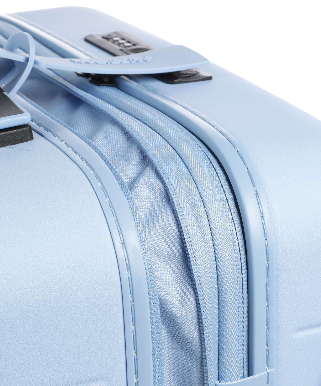 American Tourister Novastream Spinner (4 wheels) pastel blue