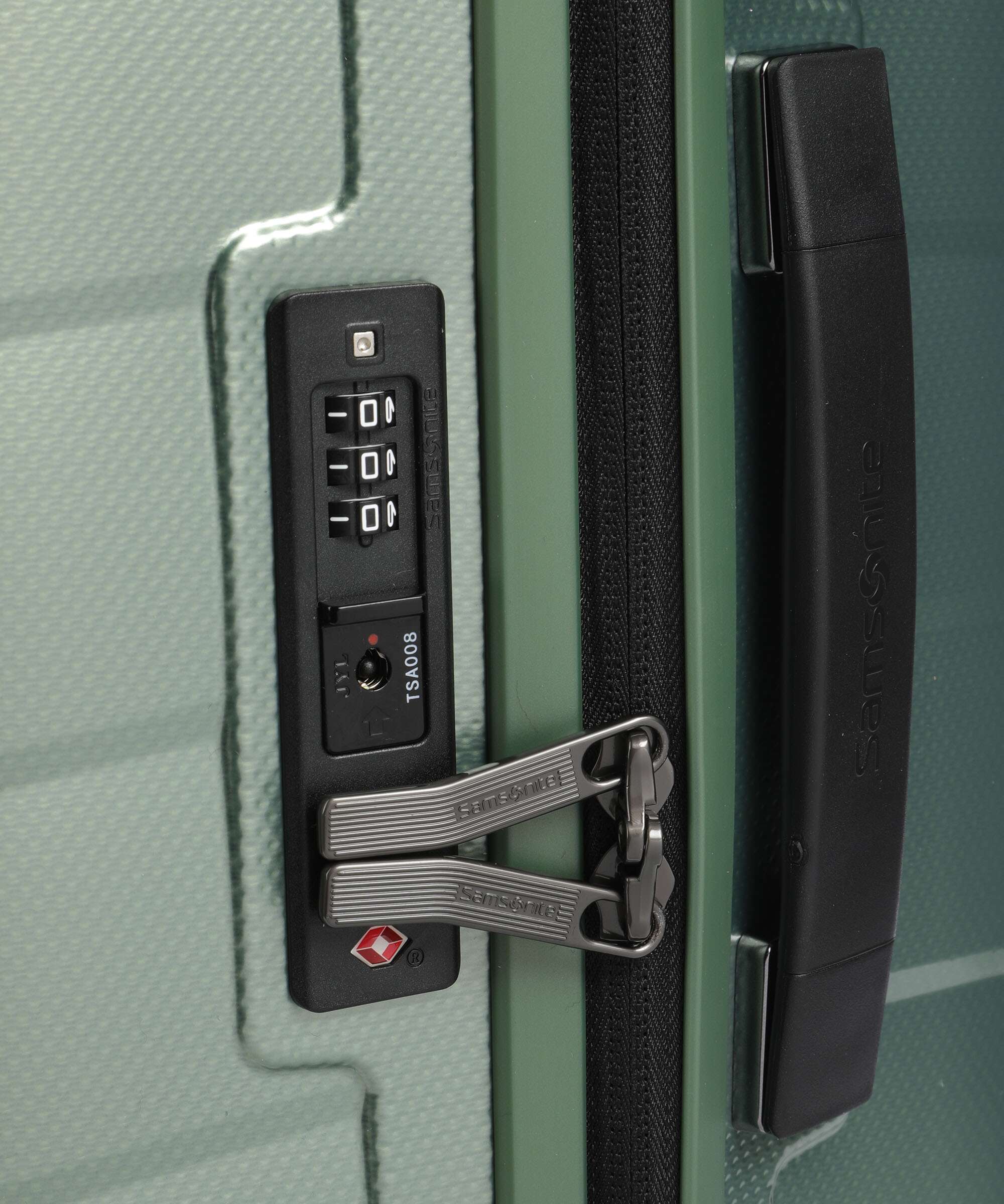 Samsonite Attrix Spinner (4 wheels) basil green