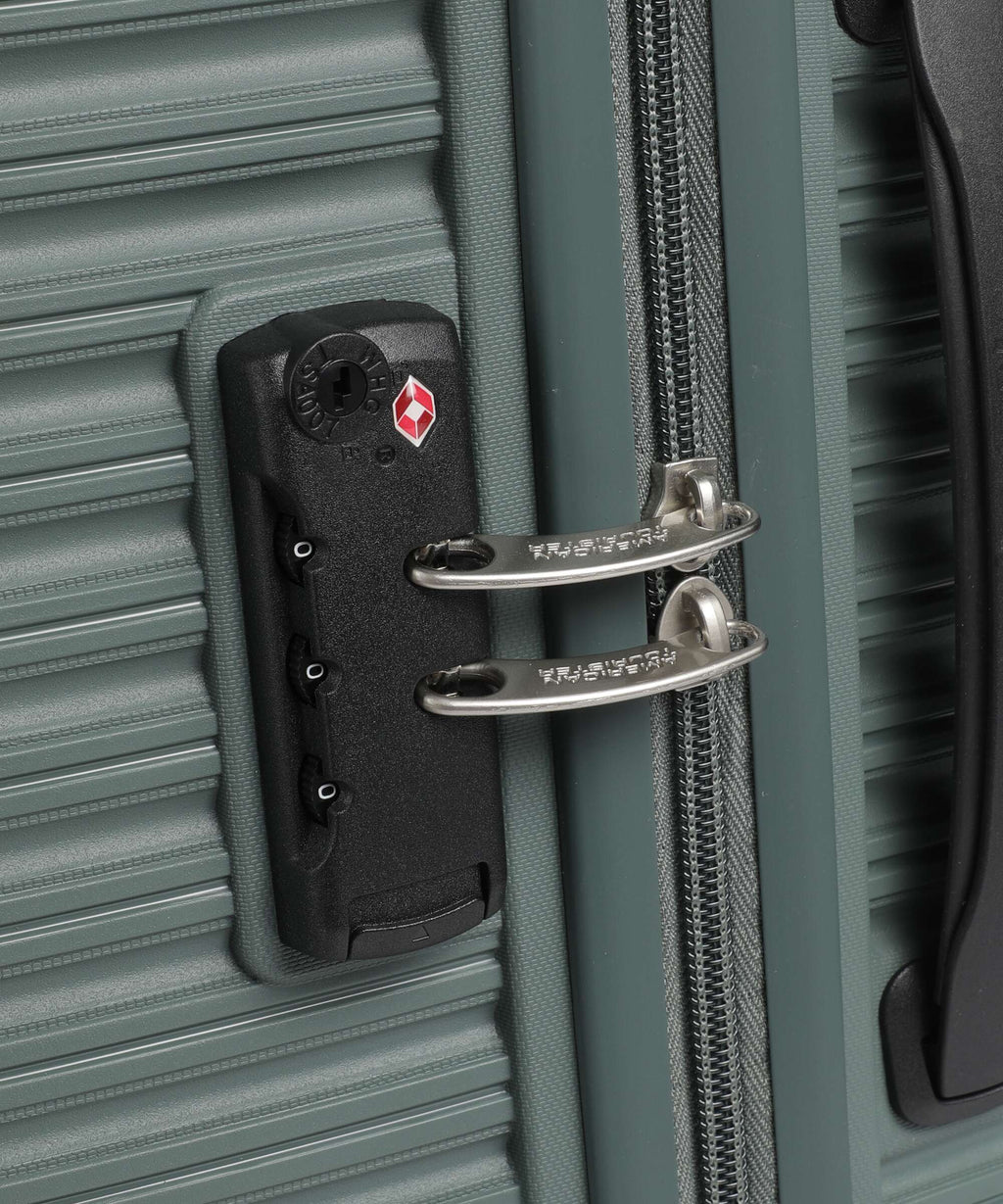 American Tourister Liftoff Spinner (4 wheels) dark olive