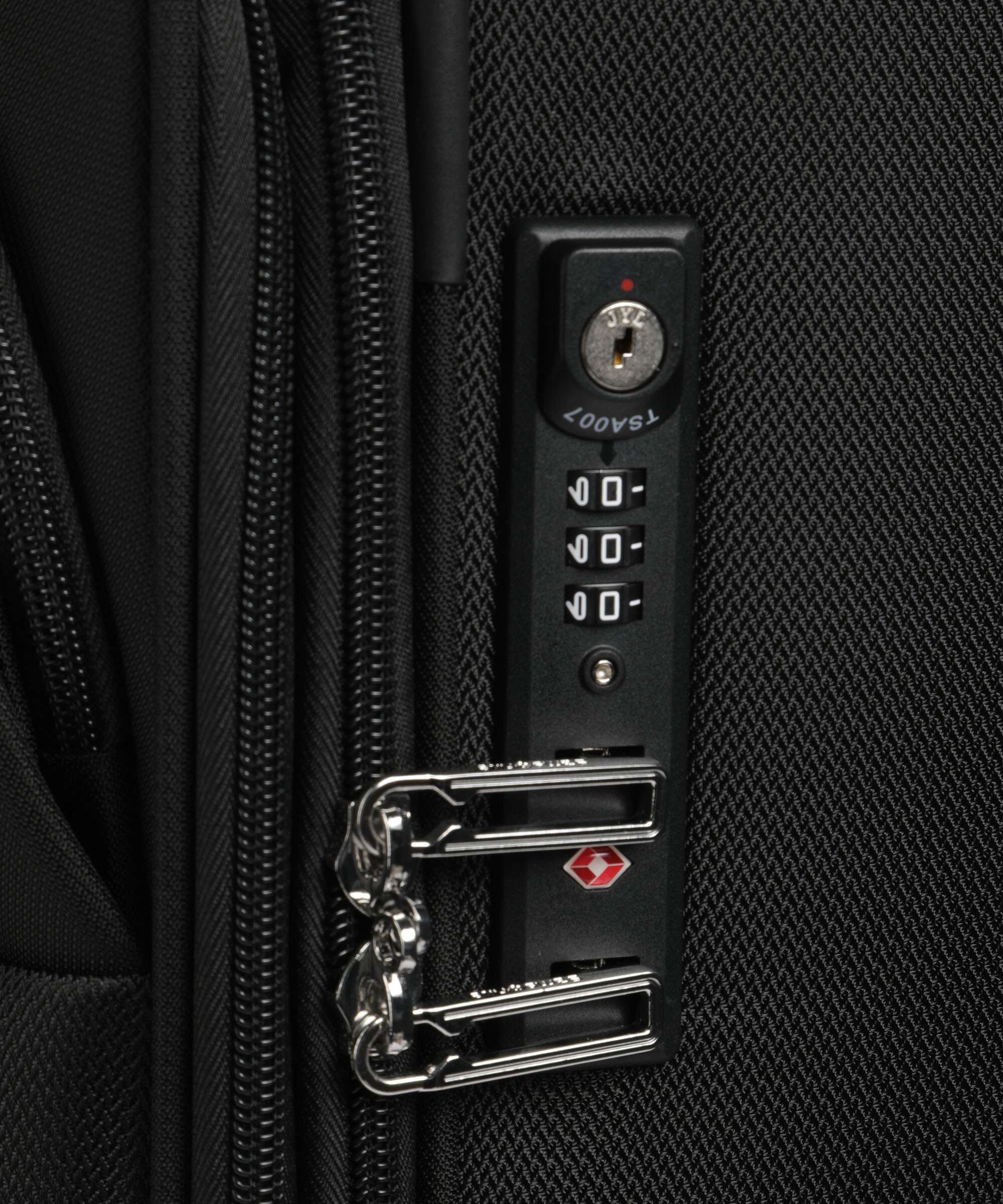 Samsonite B-Lite Icon Spinner (4 wheels) eco black