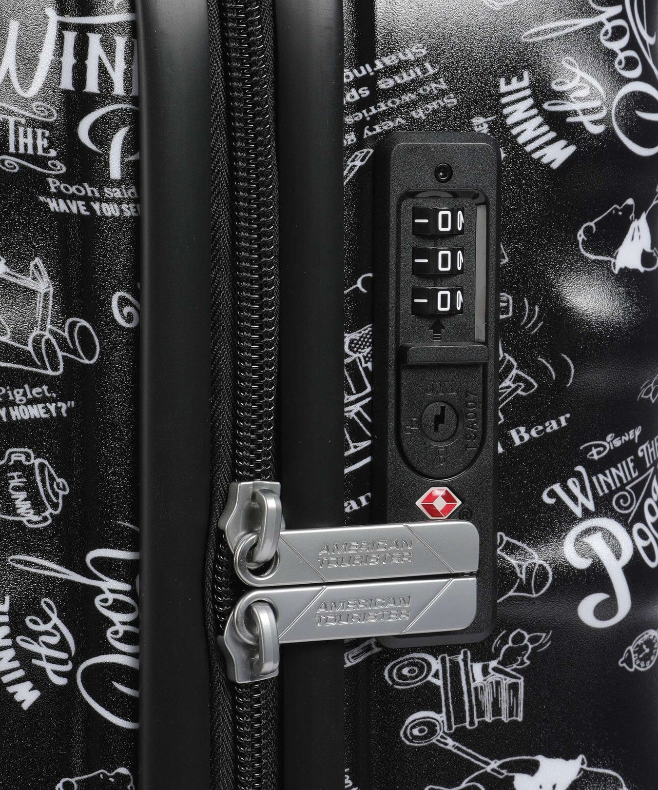 American Tourister Wavebreaker Disney Spinner (4 wheels) winnie the pooh