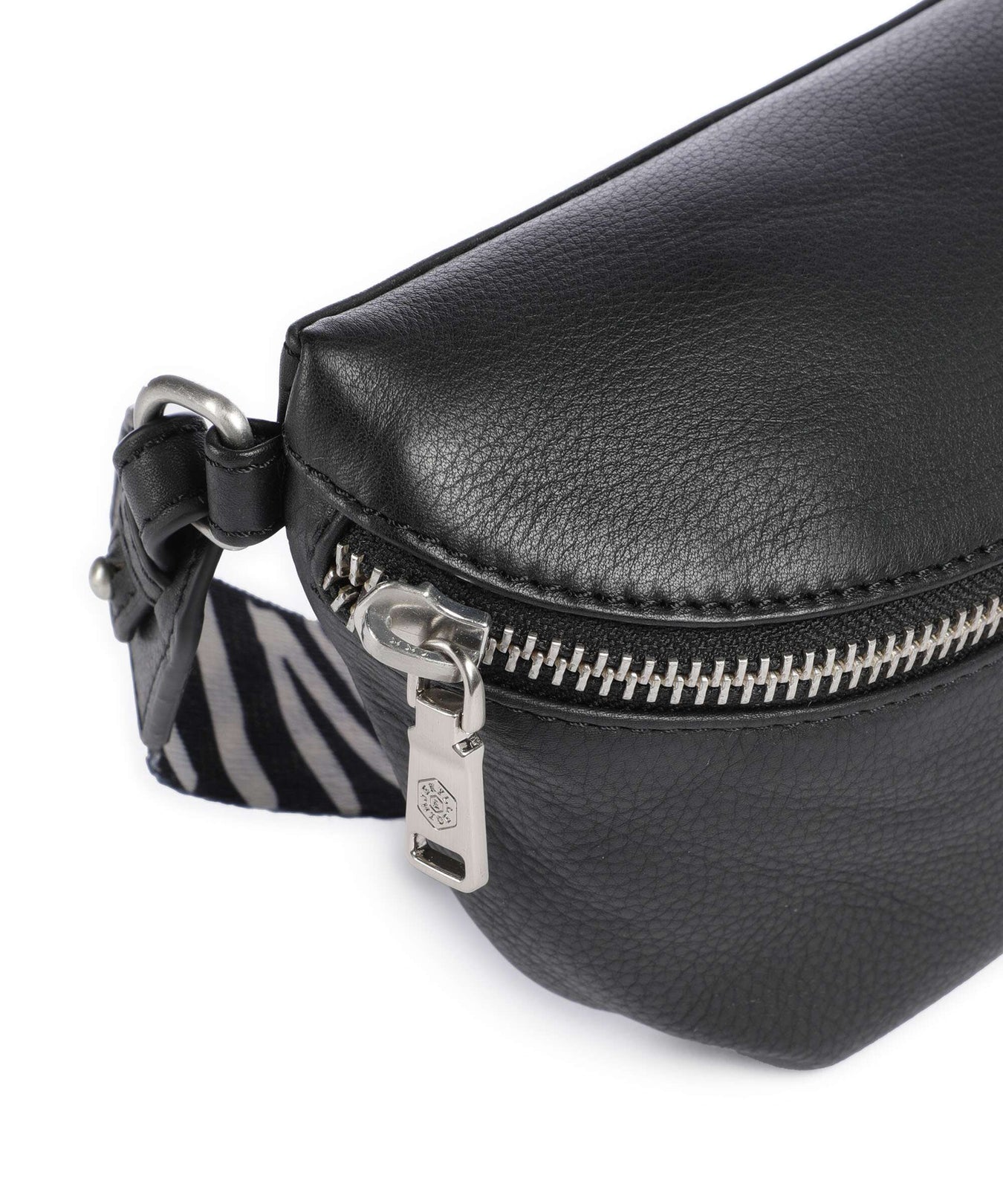Jekyll & Hide Osaka Fanny pack black
