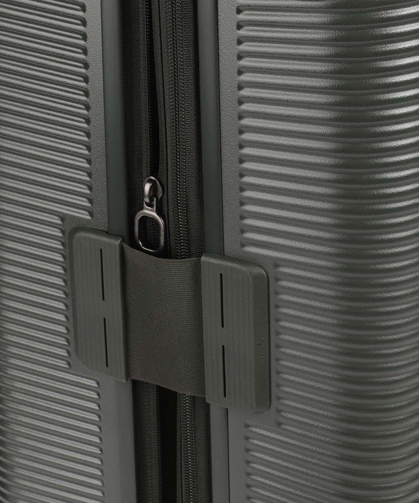 Echolac Ultima M Spinner (4 wheels) deep olive