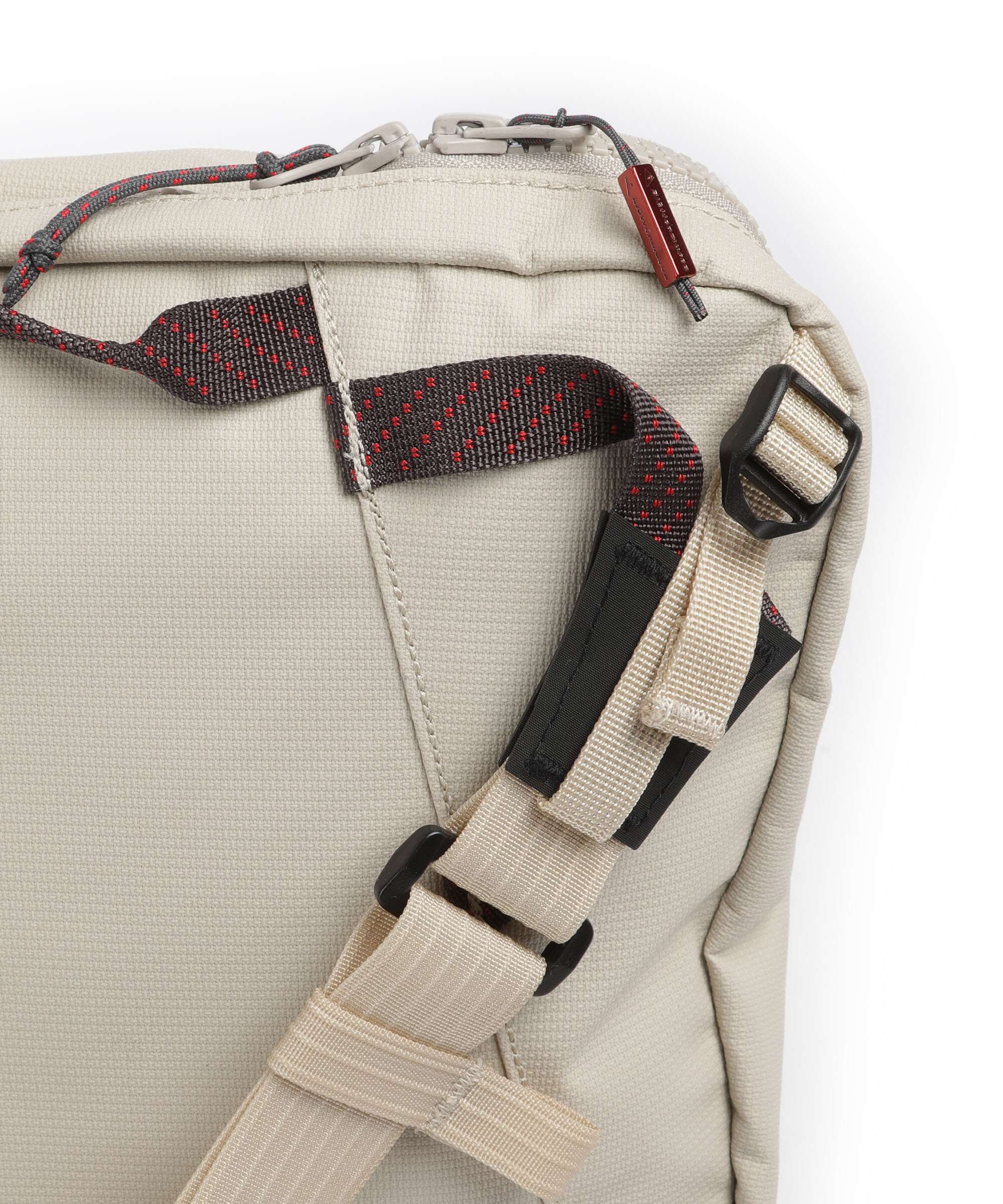 Klättermusen Gaut Messenger bag silver/creme