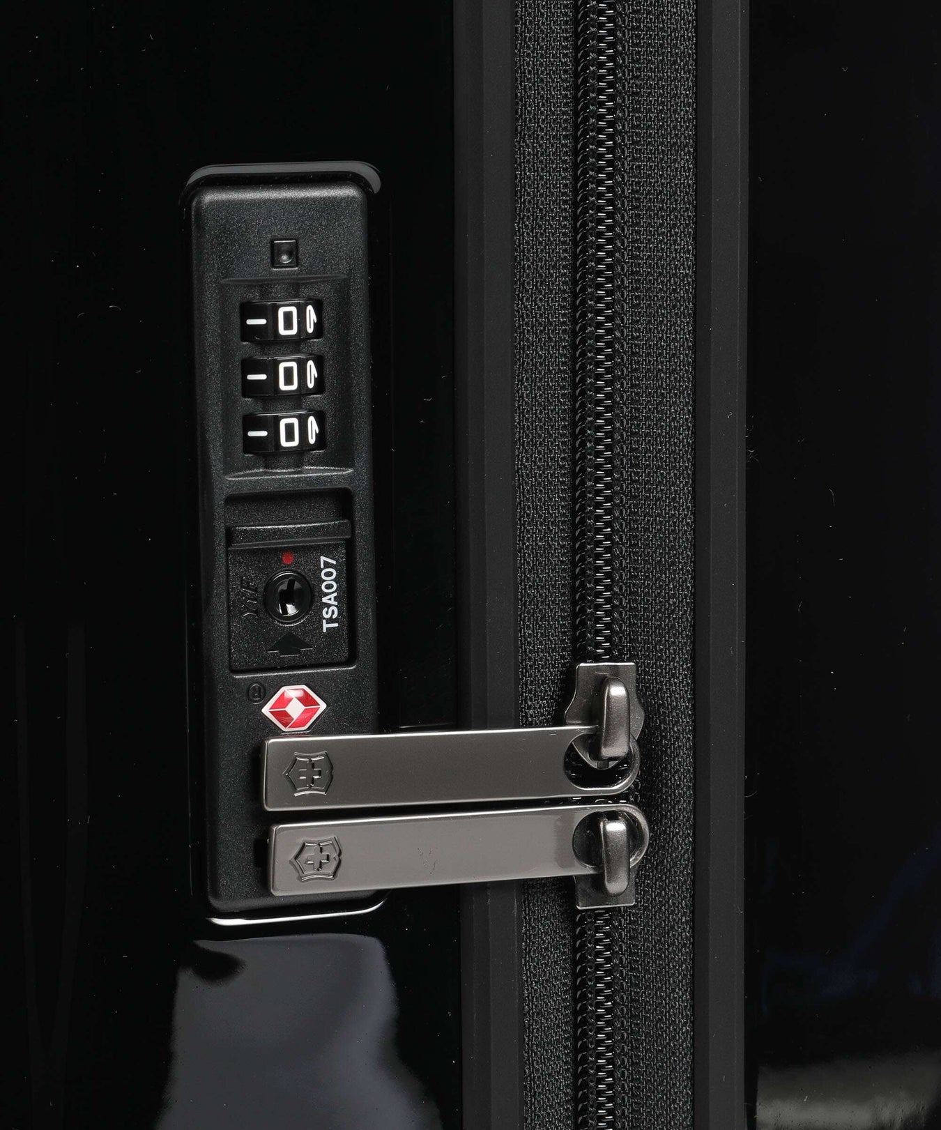 Victorinox Airox Frequent Flyer Spinner (4 wheels) black