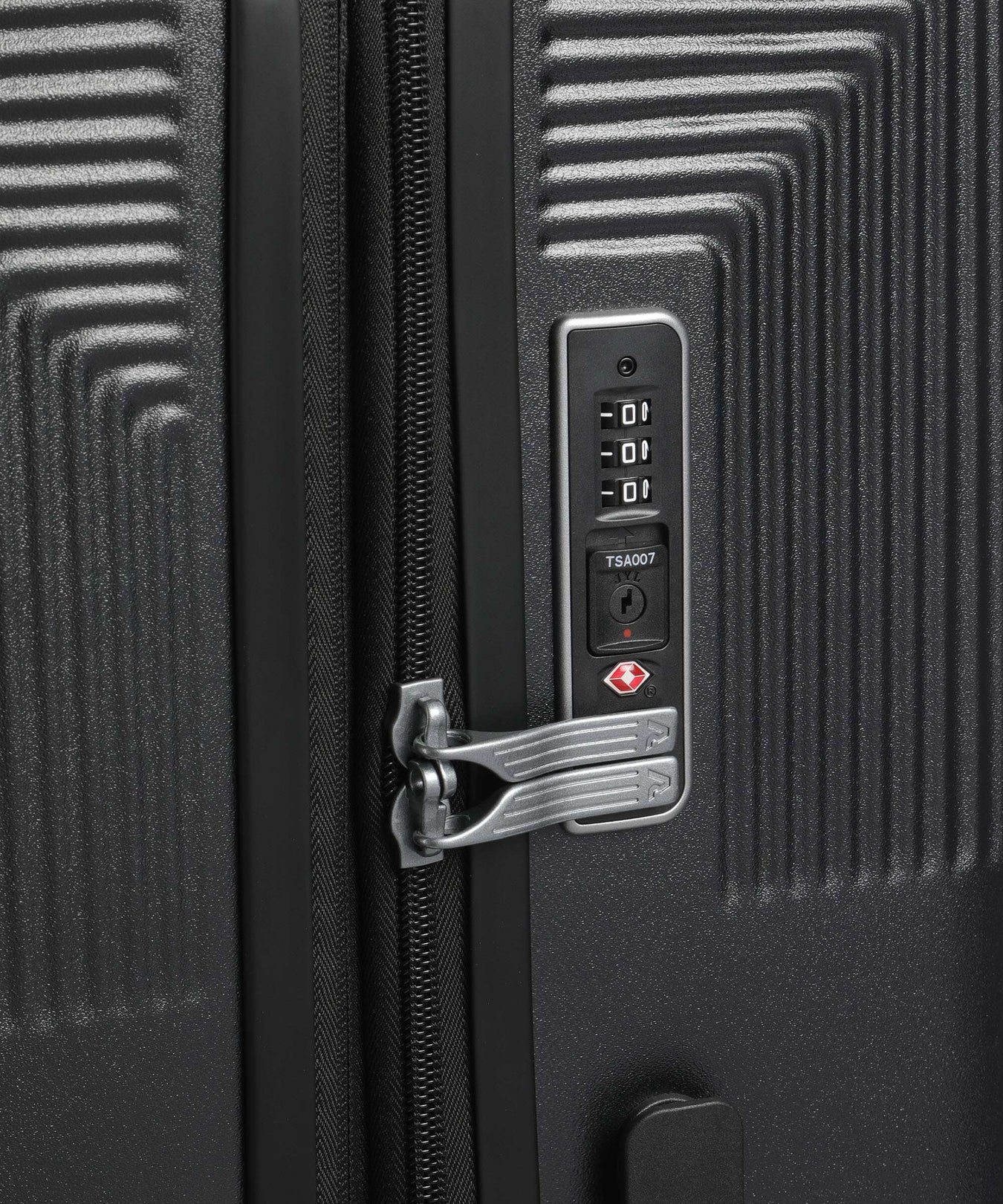 Roncato Airglam Spinner (4 wheels) nero