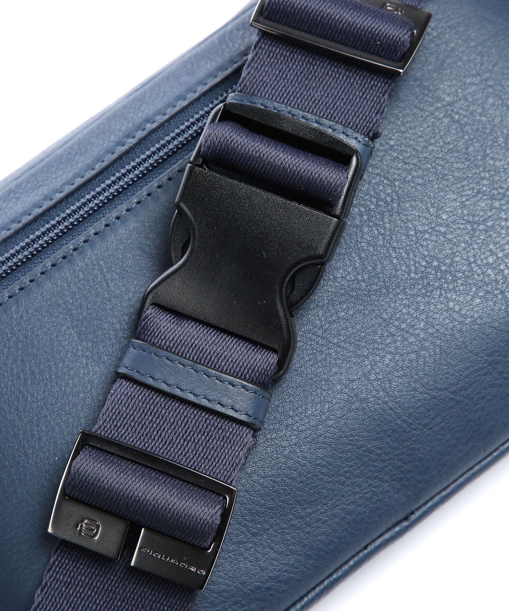 Piquadro Akron Belt bag blue