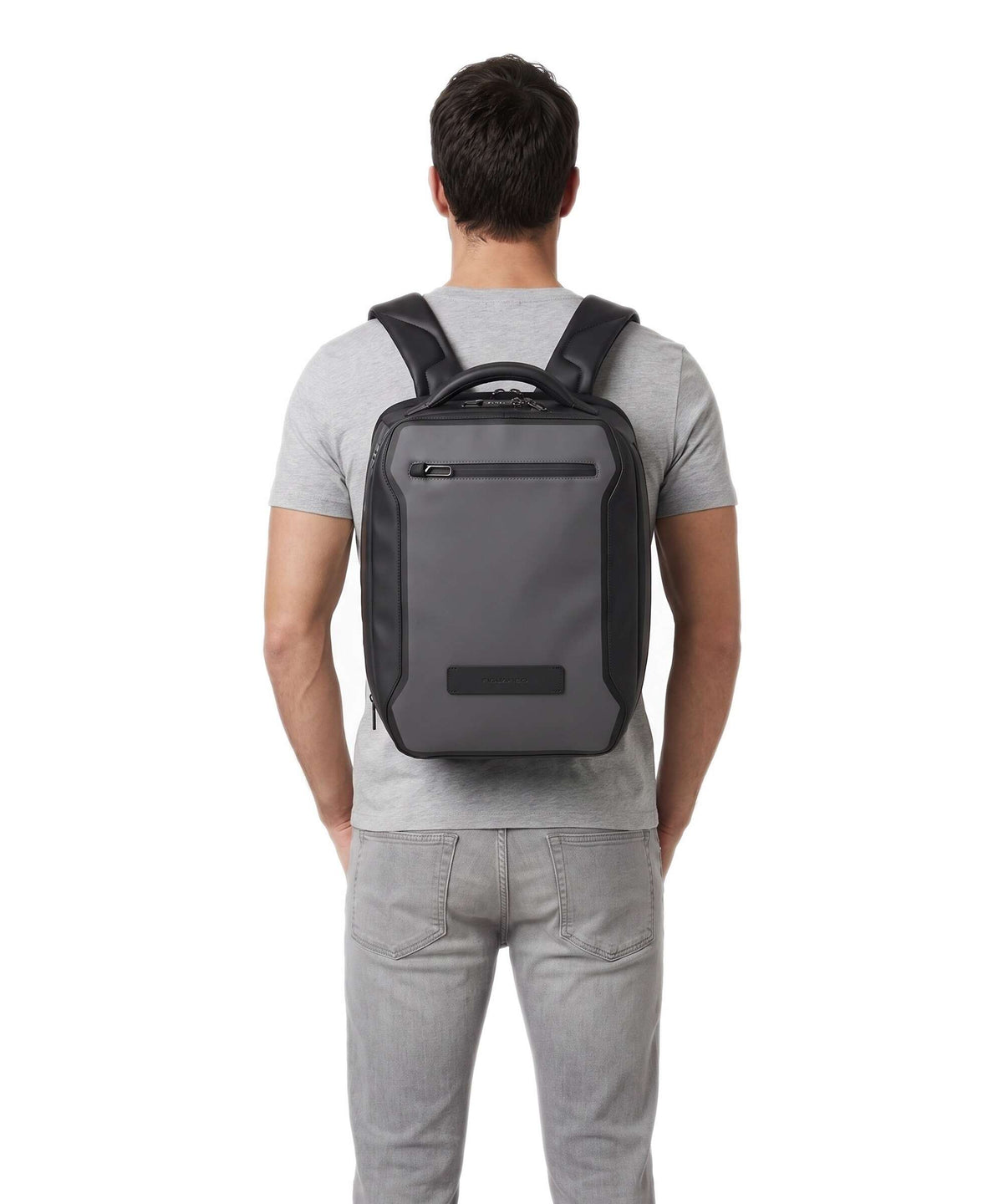 Piquadro Rover  30 Backpack black