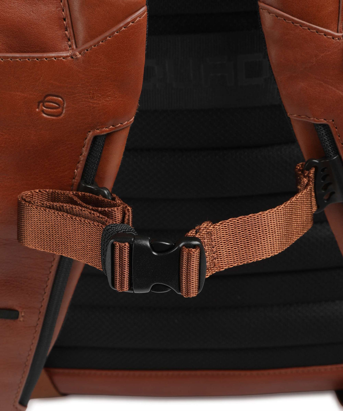 Piquadro Victor 24 Laptop backpack tan