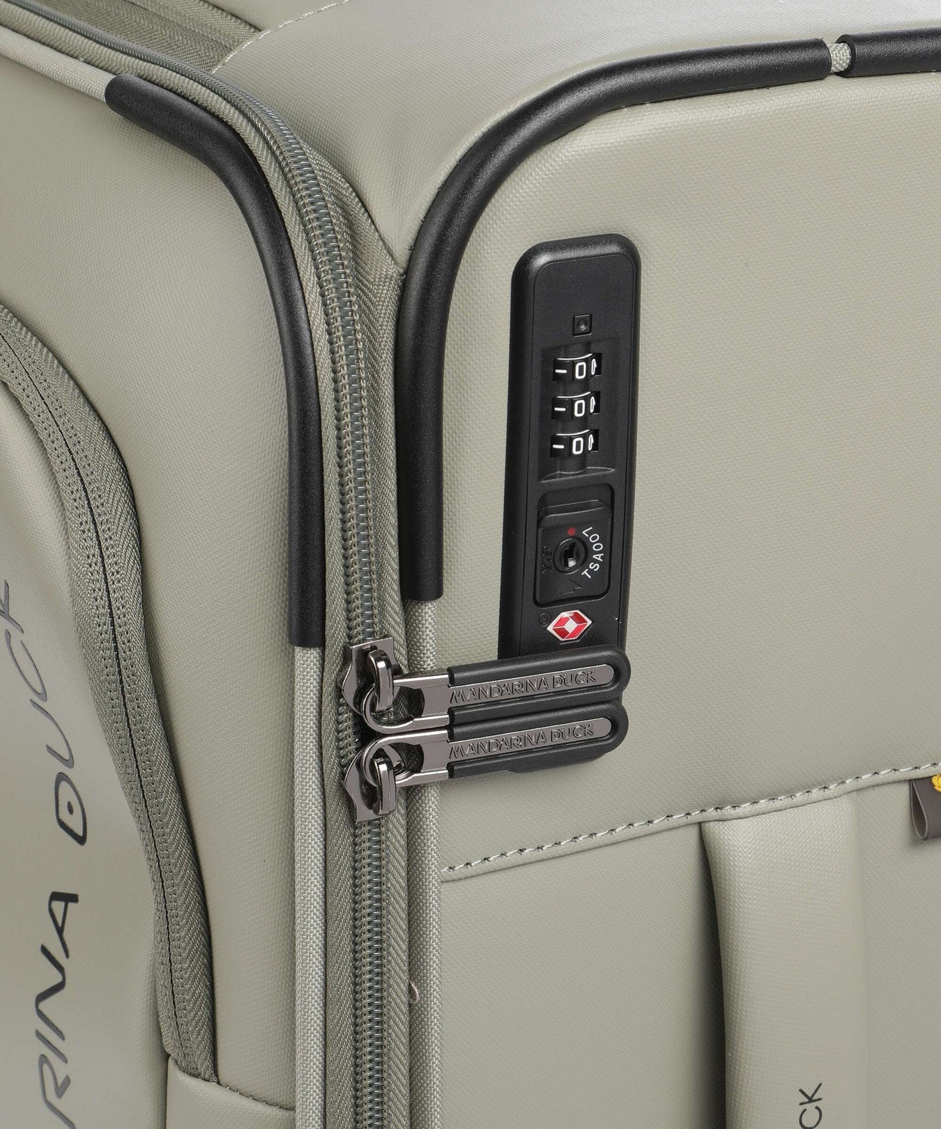 Mandarina Duck Eco Coated Spinner (4 wheels) mud