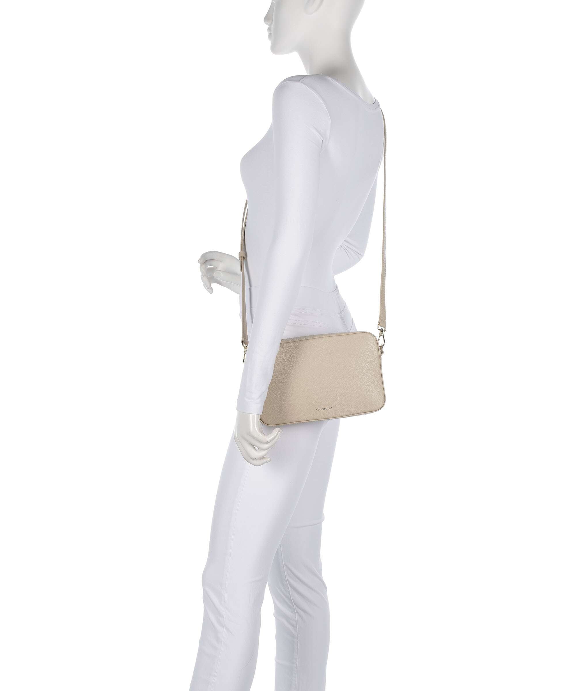 Coccinelle Tebe Shoulder bag sandshell