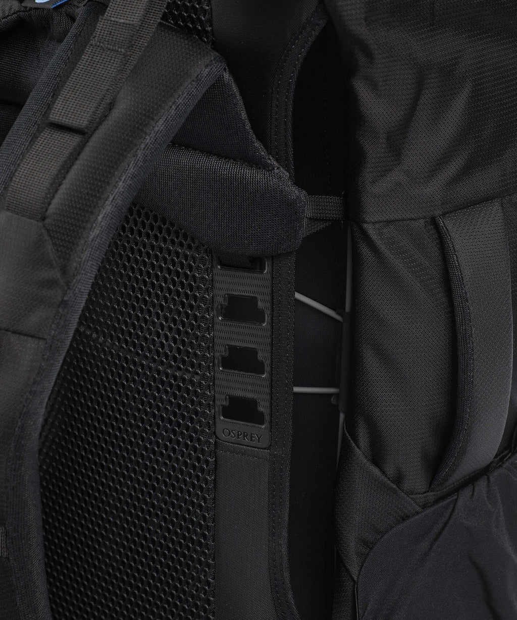 Osprey Farpoint Trek 70 Trekking backpack black