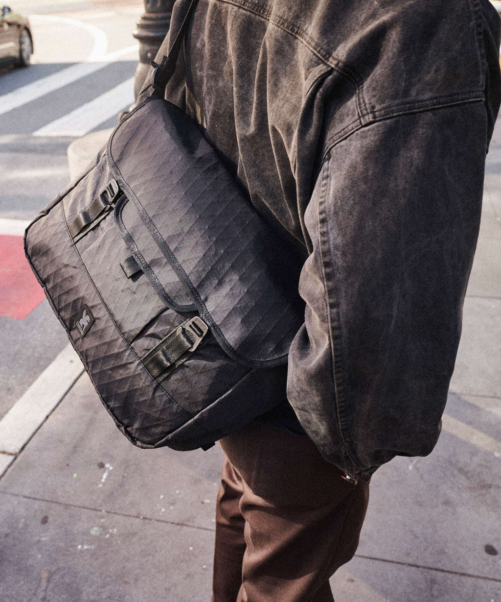 Chrome Midtown 20 Messenger bag black