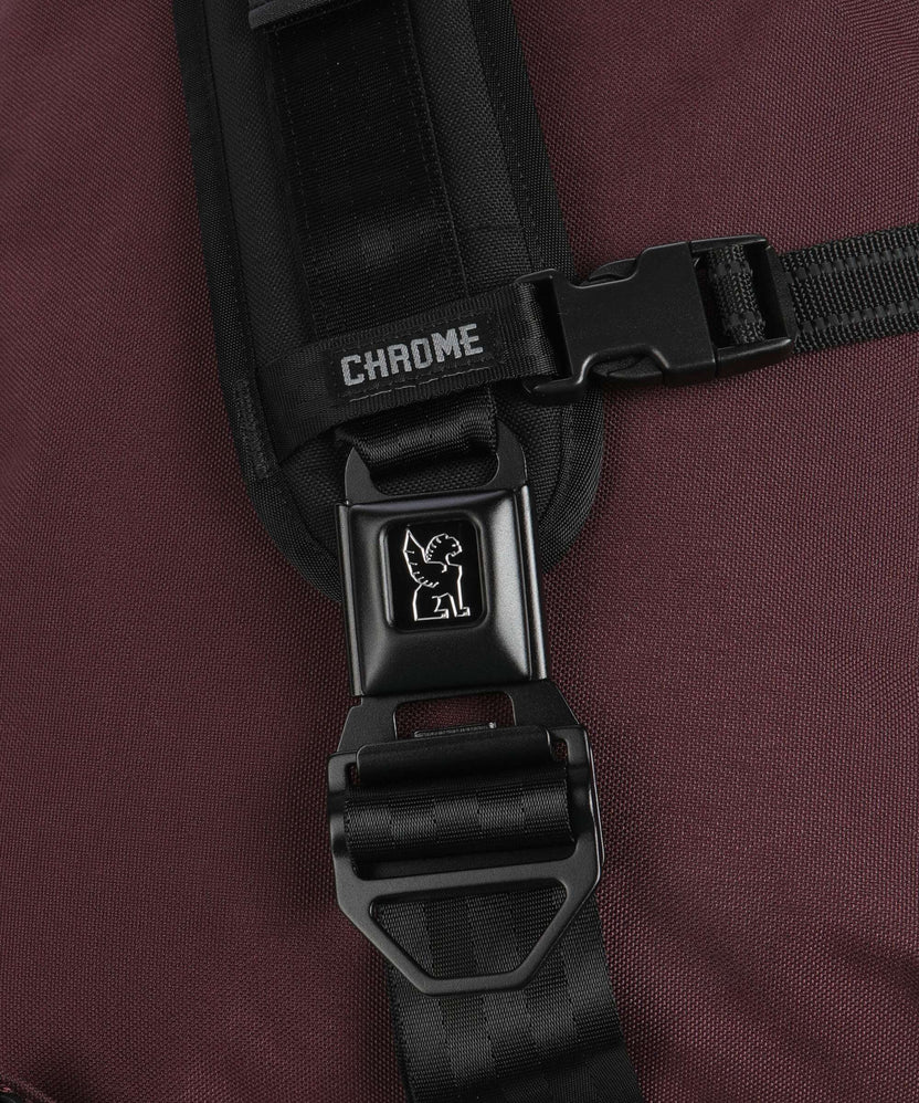 Chrome Citizen 24L Messenger bag royale