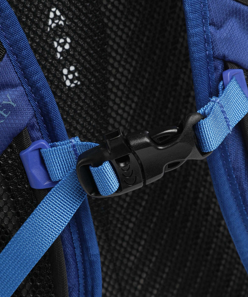 Osprey Sportlite 15 Hiking backpack blue sky