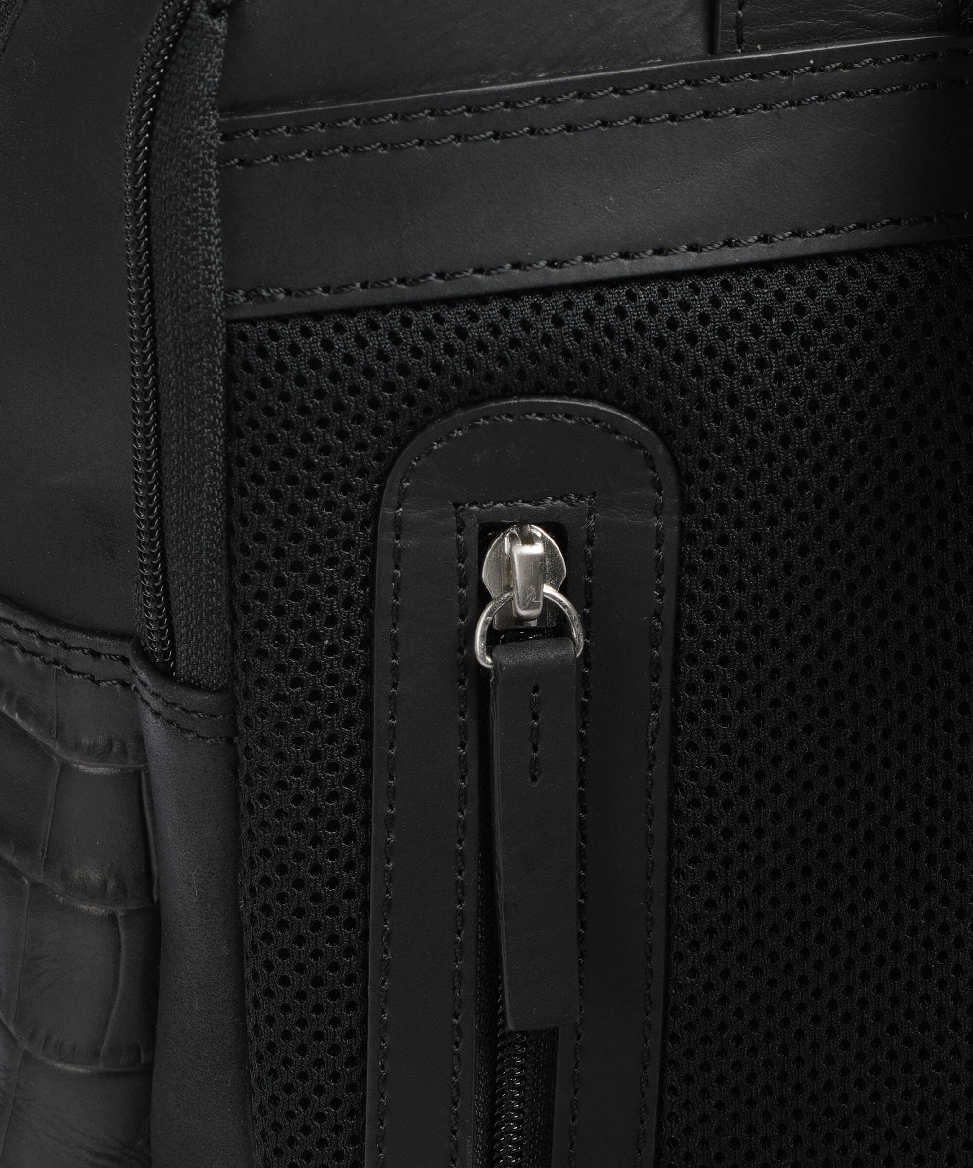 Burkely Cool Colbie Laptop backpack bear black