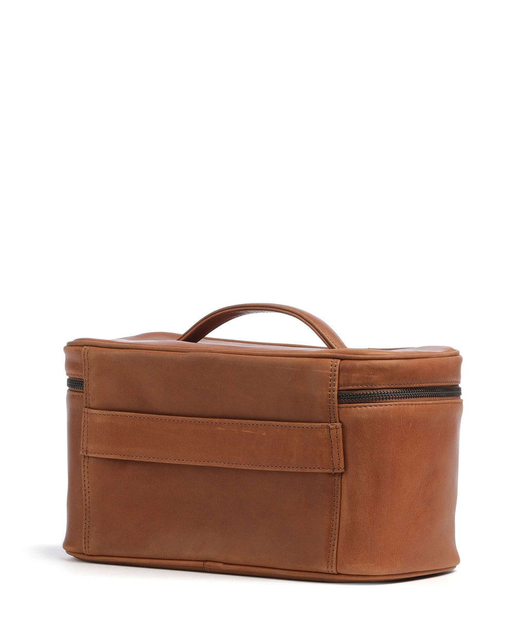 The Chesterfield Brand Wax Pull Up Cow Limone Toiletry bag cognac