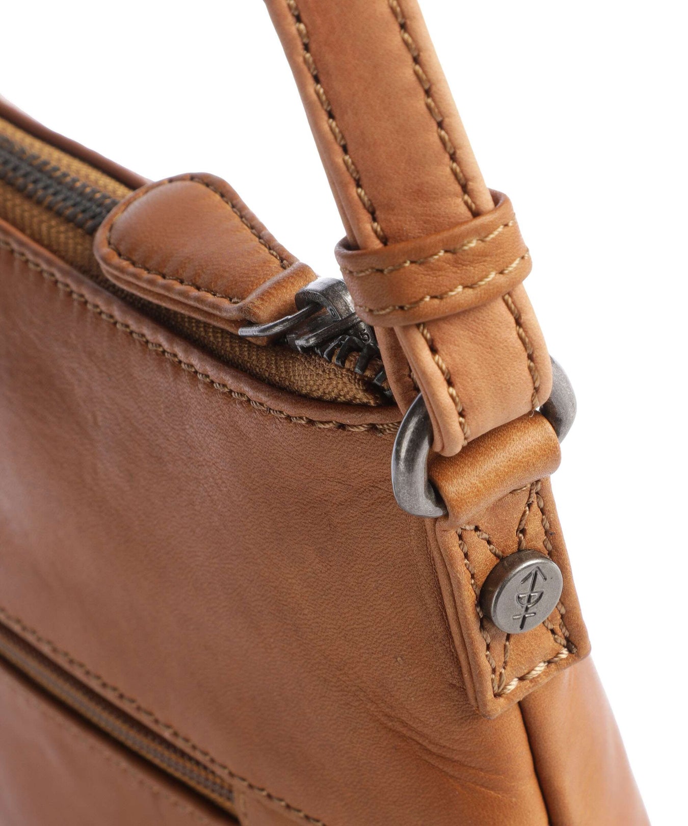 The Chesterfield Brand Cow Wax Pull Up Redding Crossbody bag cognac