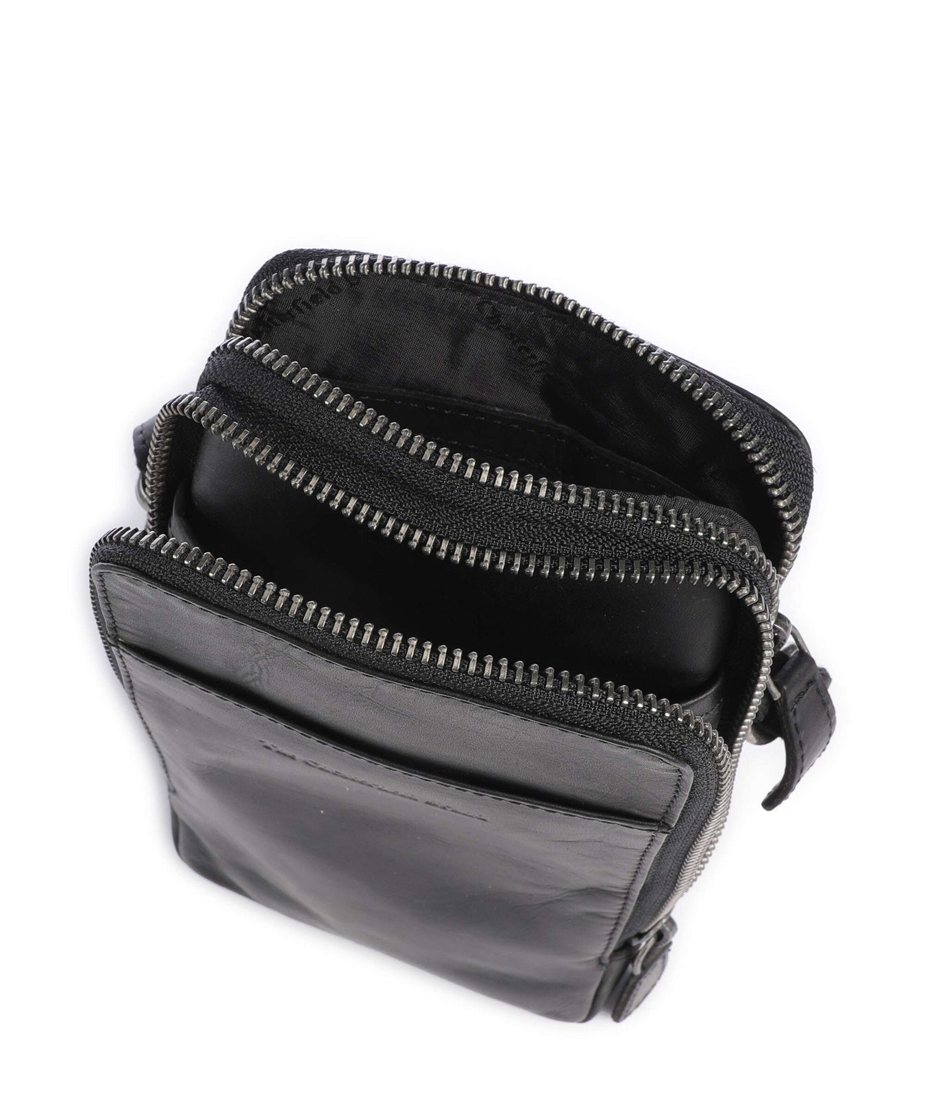 The Chesterfield Brand Cow Wax Pull Up Alesund Phone bag black