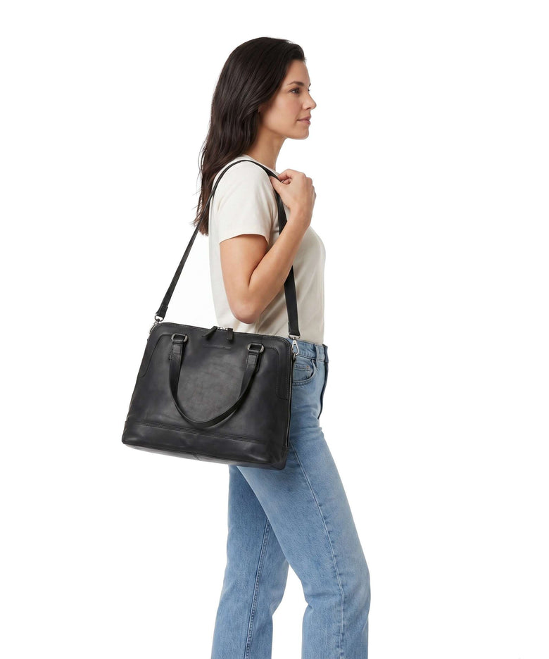 The Chesterfield Brand Wax Pull Up Cow Seron Tote bag black