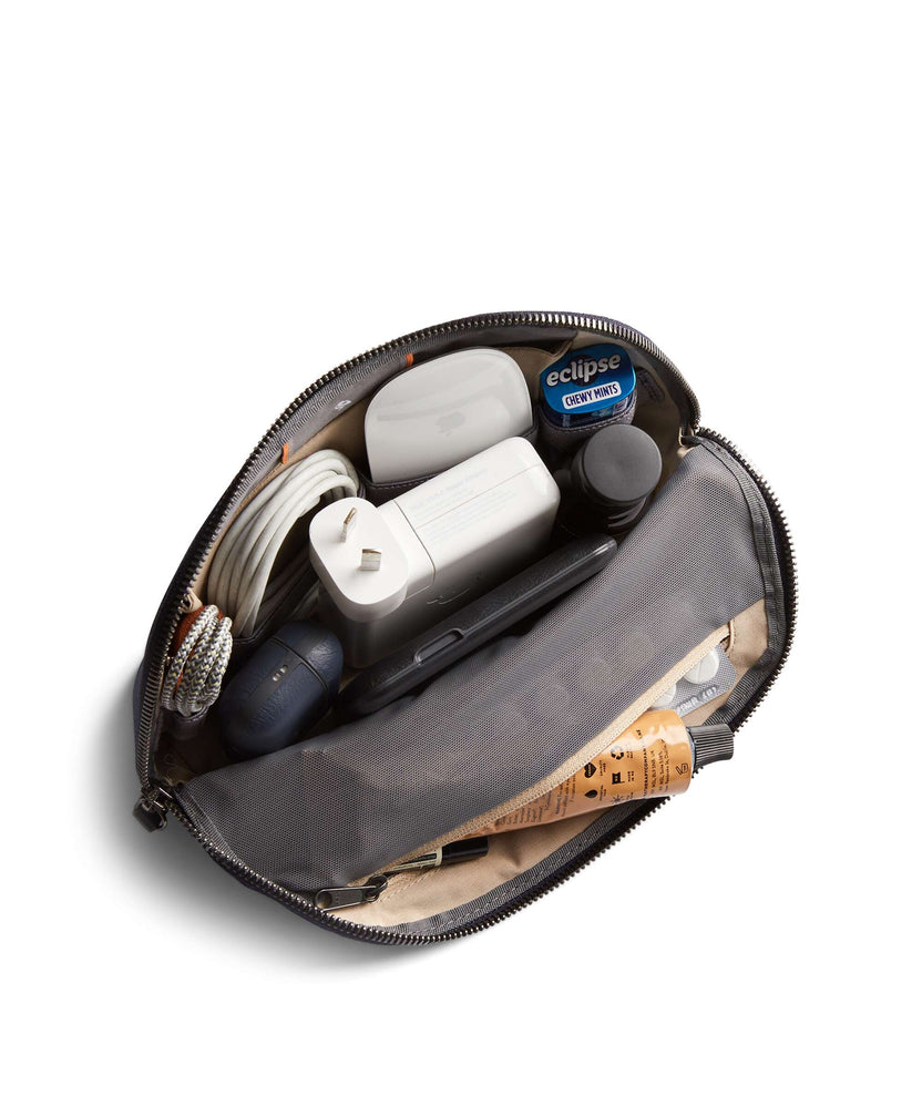 Bellroy Tech Desk Caddy Travel accessory navy