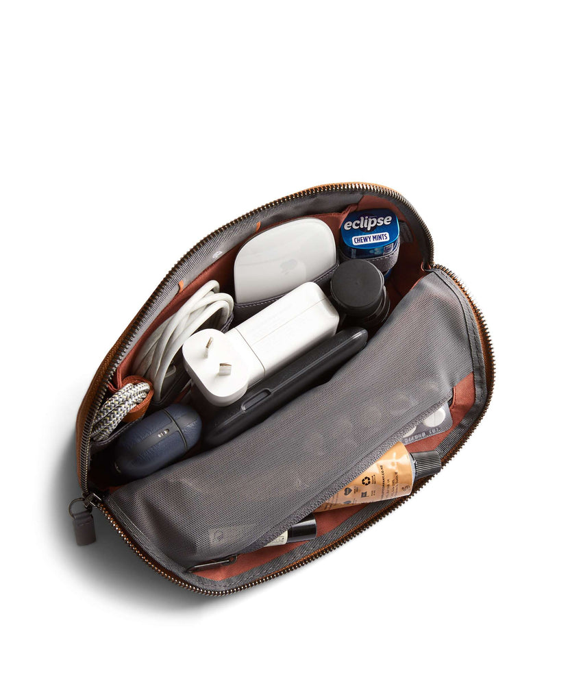 Bellroy Tech Desk Caddy Travel accessory bronze