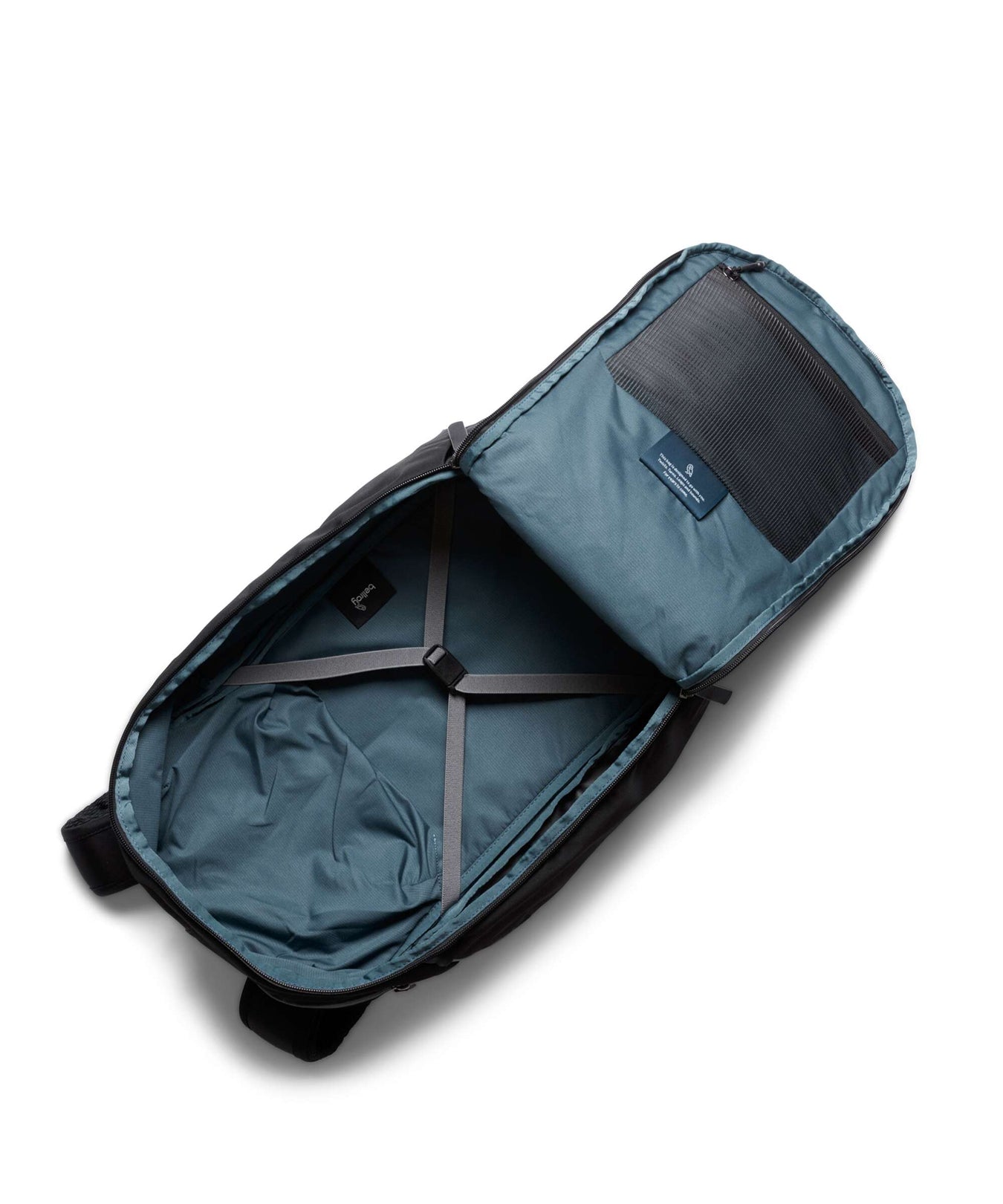 Bellroy Transit 22L Pro Backpack black