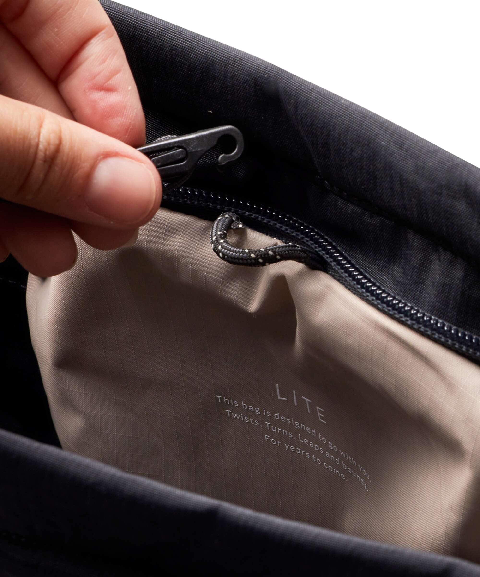 Bellroy Lite 18L Backpack bag black