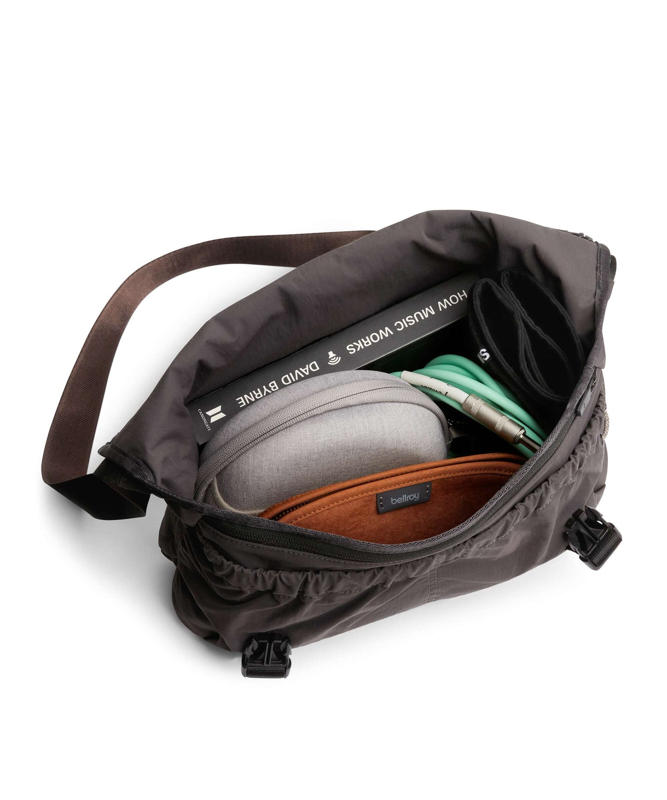 Bellroy Cinch 12L Messenger bag charcoal